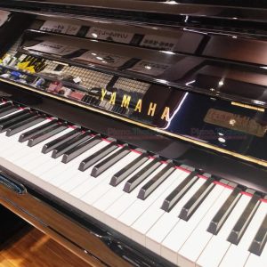 Đàn Piano Cơ Cao Cấp Yamaha YU1 Serial 5610855